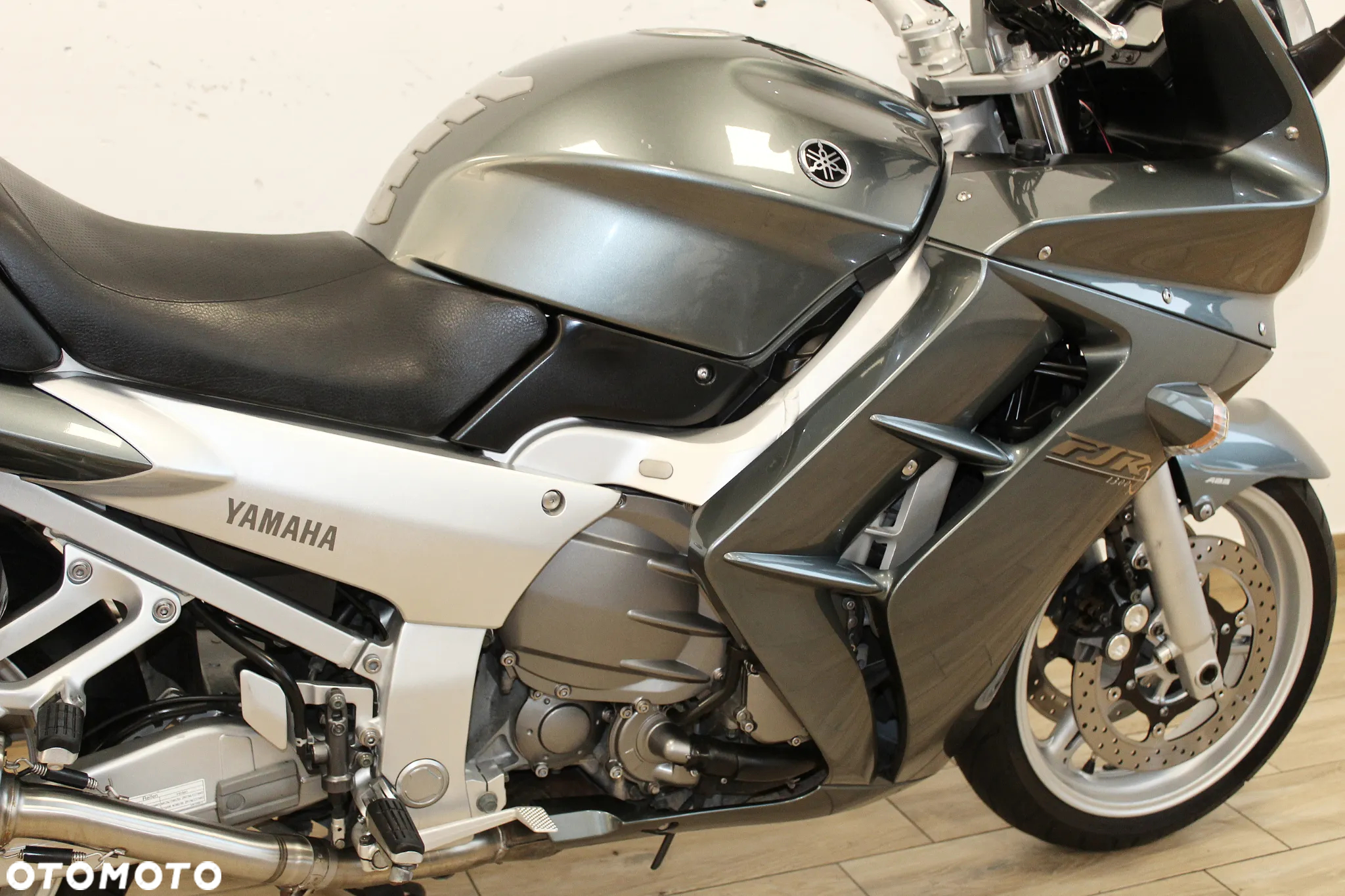 Yamaha FJR - 15