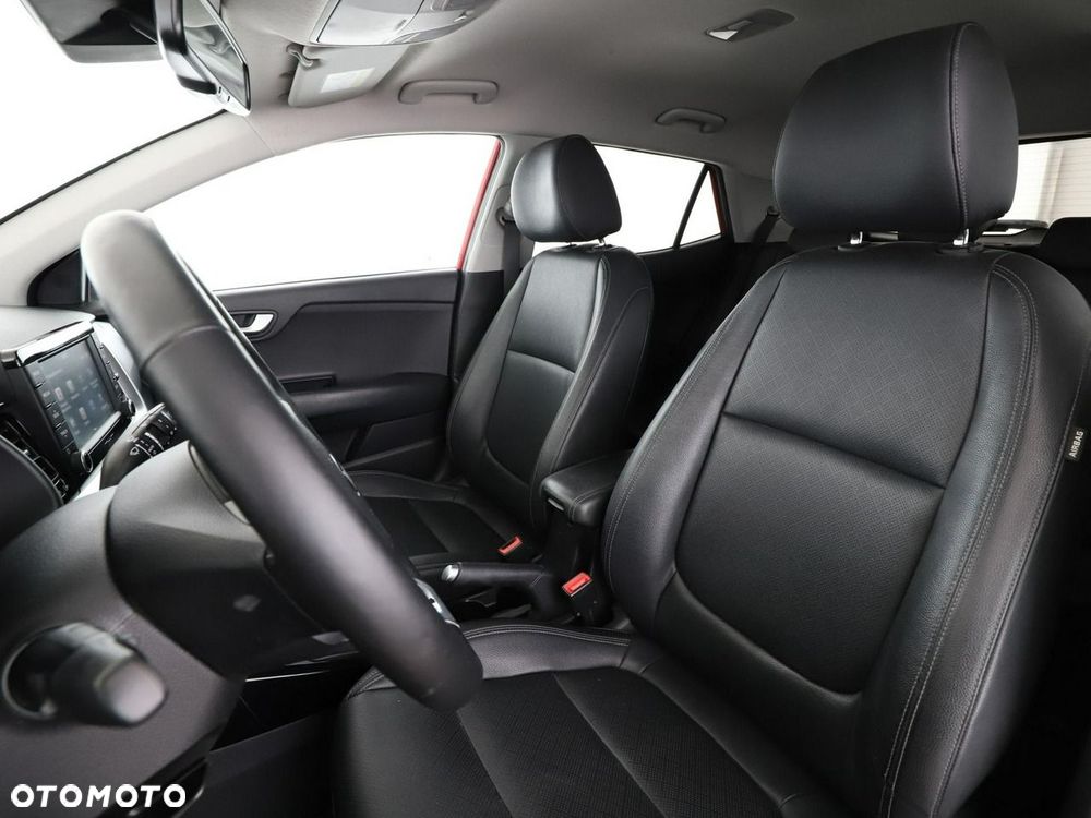 Kia Stonic 1.4 L - 14
