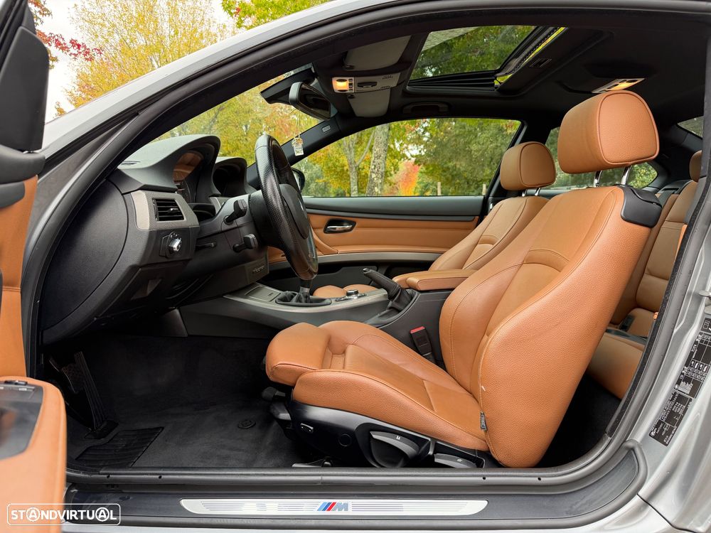 BMW 320 d Coupe Edição M - 20