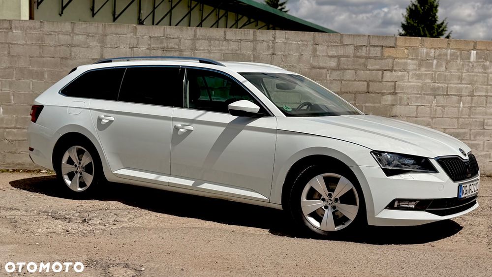 Skoda Superb 2.0 TDI DSG Premium Edition - 21