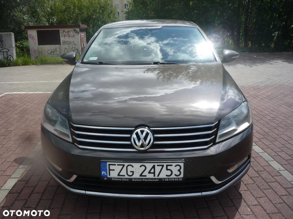 Volkswagen Passat 1.6 TDI Comfortline - 1