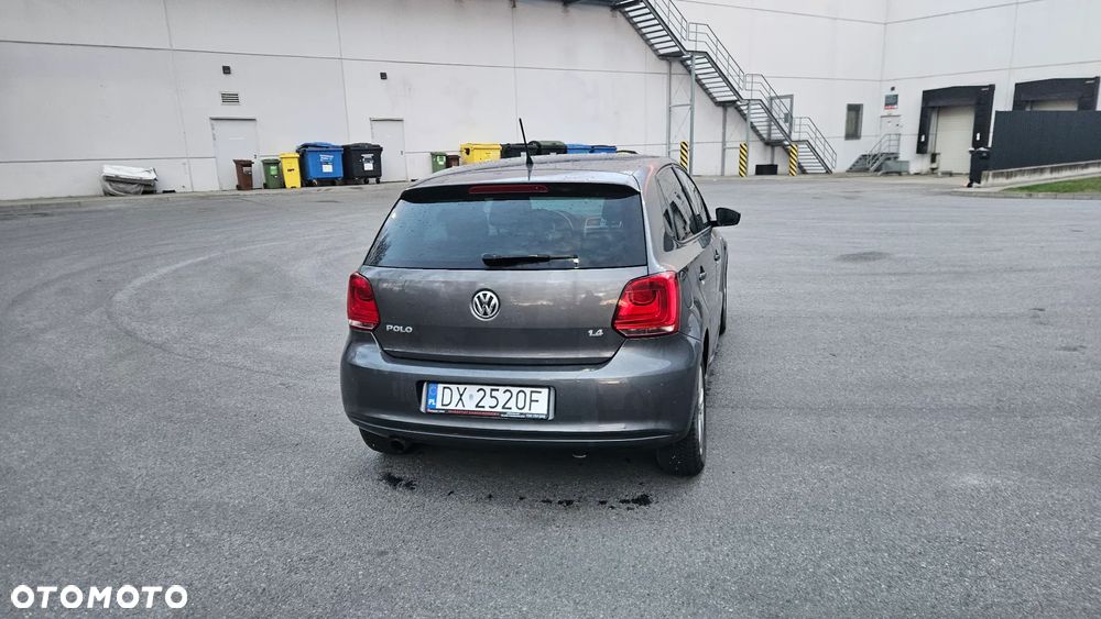 Volkswagen Polo 1.4 16V Comfortline - 11