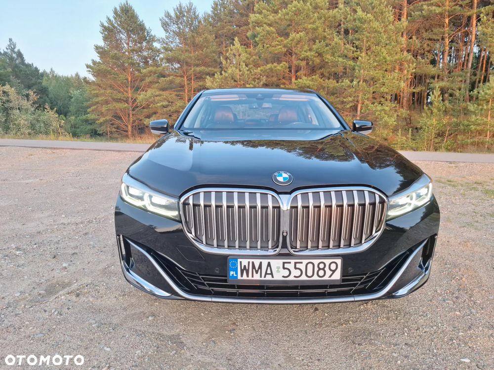 BMW Seria 7 750Li xDrive - 21