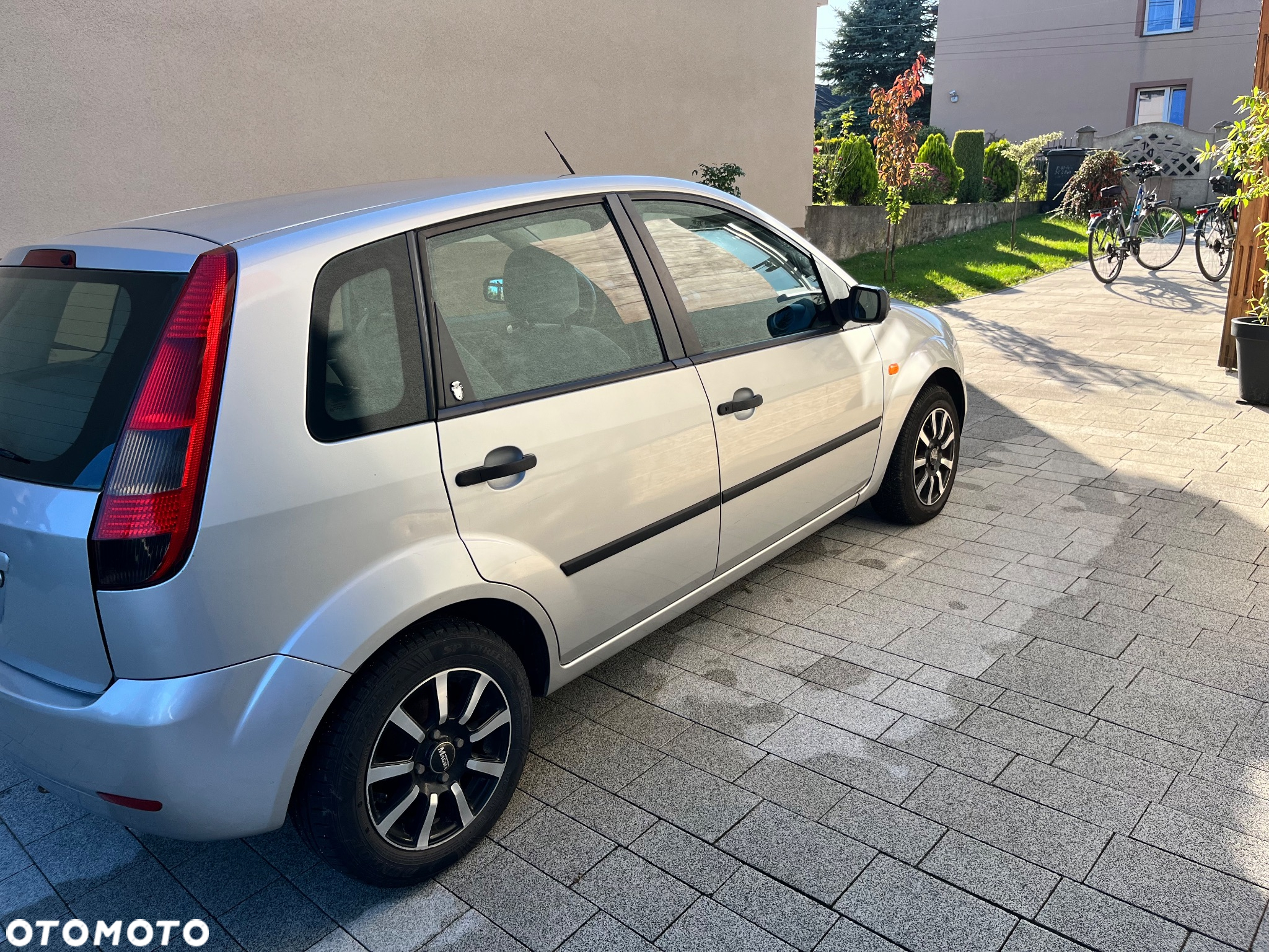 Ford Fiesta 1.3 Ghia - 6