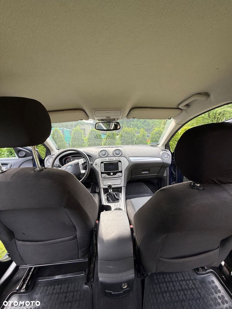 Ford Mondeo 2.0 TDCi Ambiente - 11