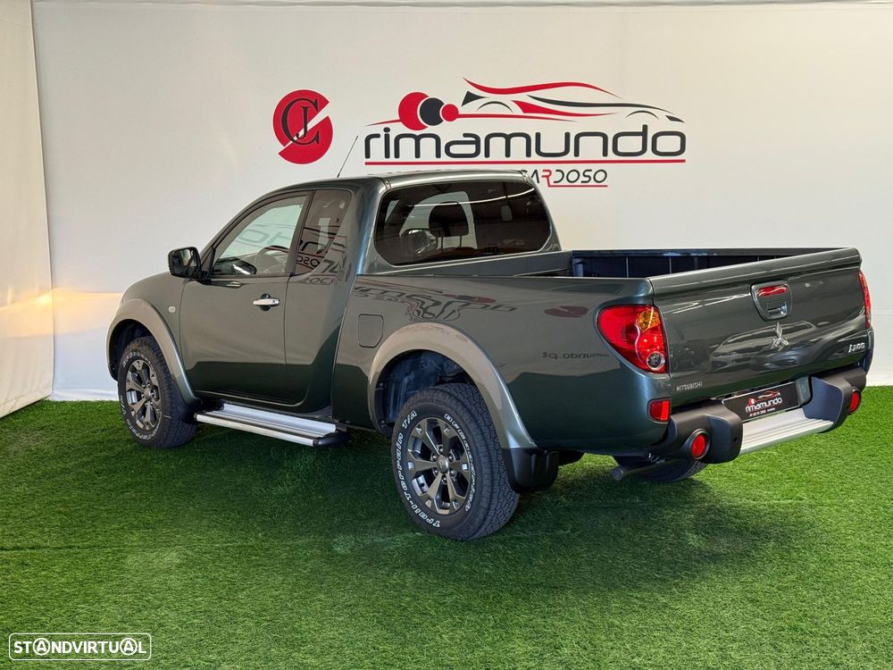 Mitsubishi L200 2.5 DI-D Club Intense 3L 4WD - 4