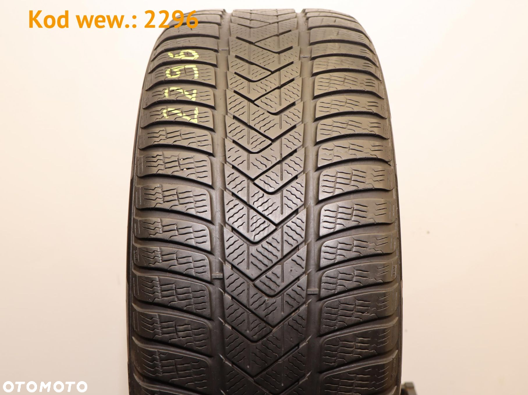 Pirelli SottoZero Serie 3 Winter - 255/40 R18 - 2
