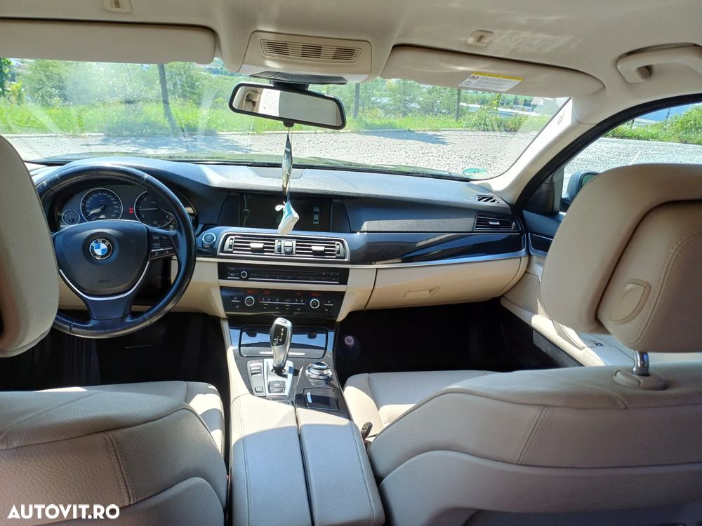 BMW Seria 5 525d Aut. - 10