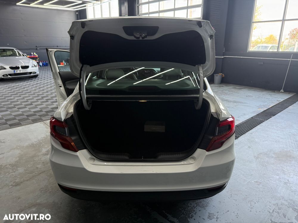 Fiat Tipo 1.4 Easy - 11