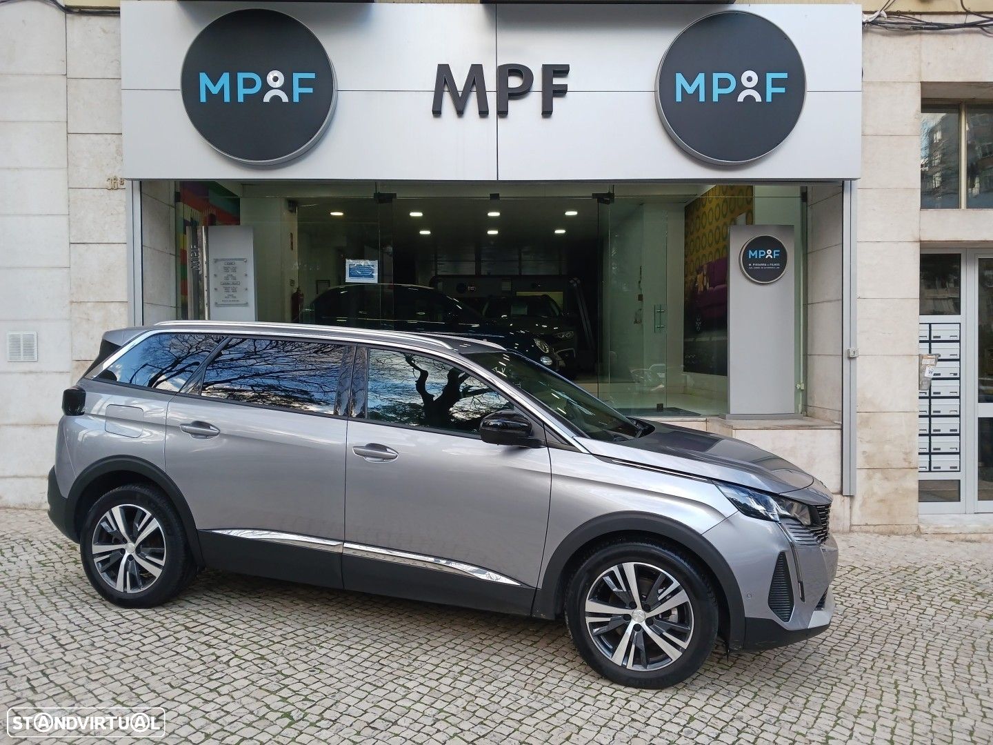 Peugeot 5008 1.5 BlueHDi Allure Pack EAT8 - 1