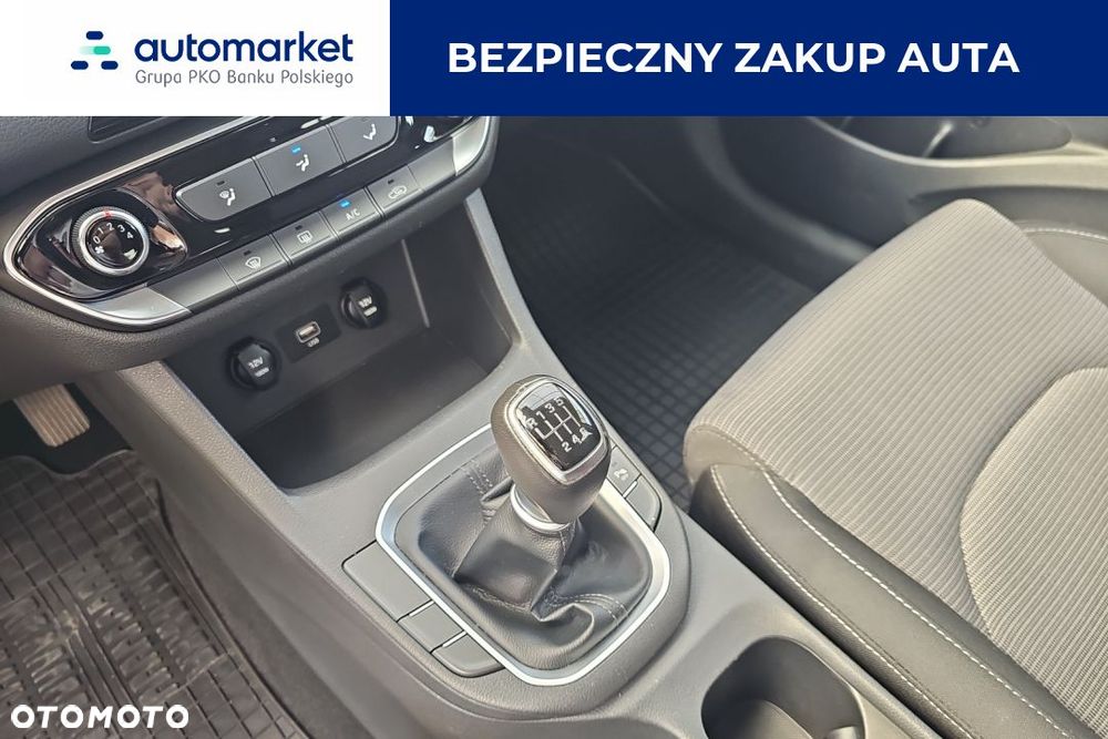 Hyundai i30 1.5 DPI Classic + - 14