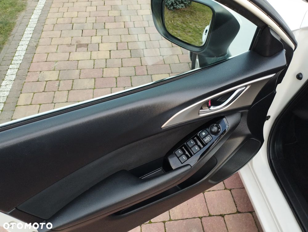 Mazda 3 - 10
