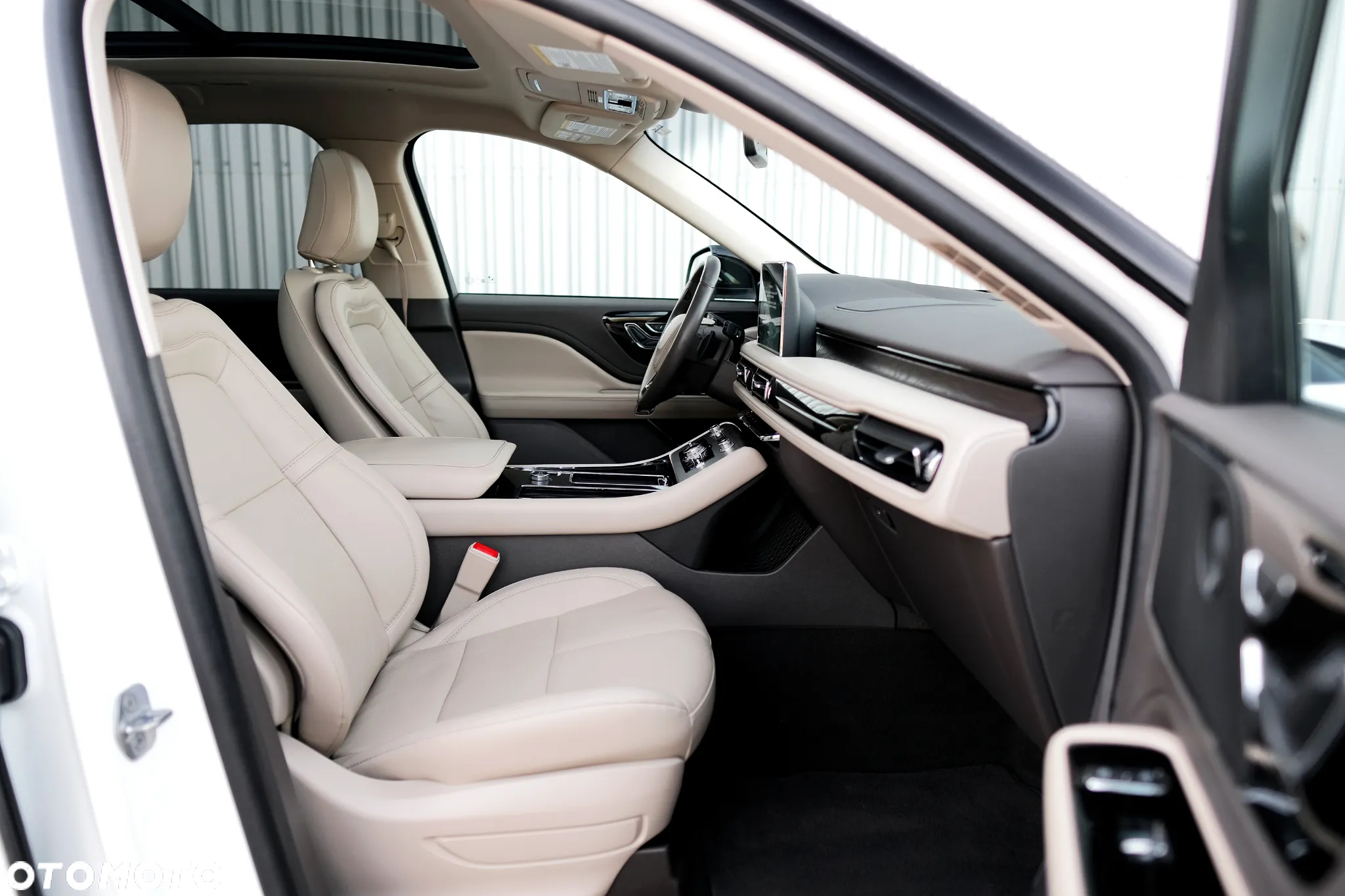 Lincoln Aviator - 31