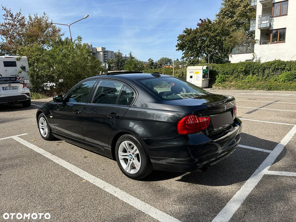 BMW Seria 3 318d DPF - 4