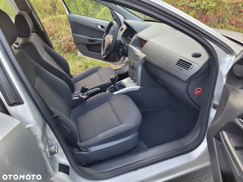 Opel Astra - 14