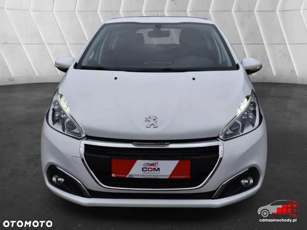 Peugeot 208 - 5