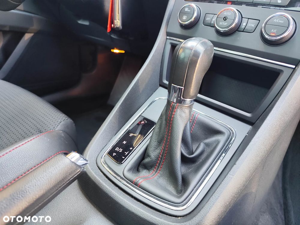 Seat Leon 1.8 TSI Start&Stop DSG FR - 14