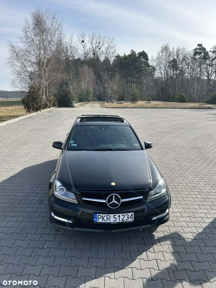 Mercedes-Benz Klasa C 220 CDI 4Matic 7G-TRONIC Avantgarde - 31