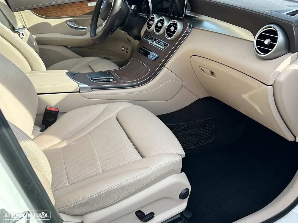 Mercedes-Benz GLC 300 e 4Matic - 6