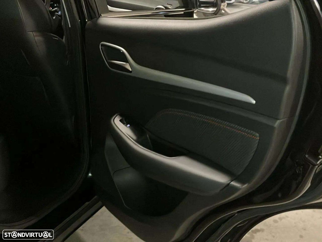 MG ZS EV 72.6 kWh Luxury OBC 11 kW - 22