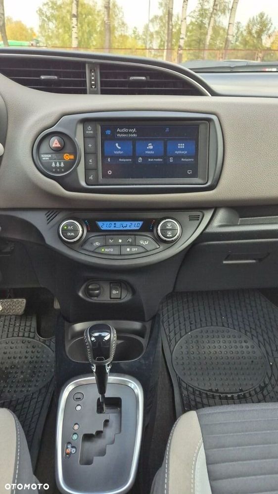 Toyota Yaris 1.5 Selection CVT - 16