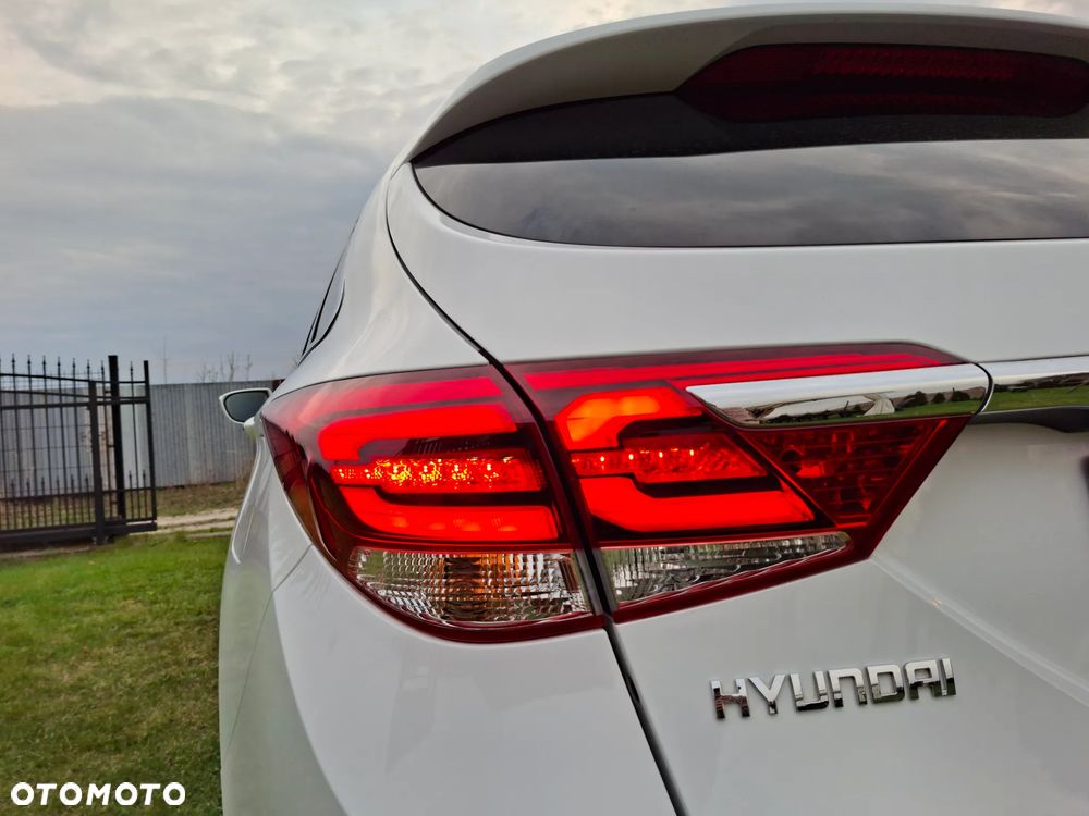 Hyundai i40 Kombi 1.7 CRDi Premium - 29