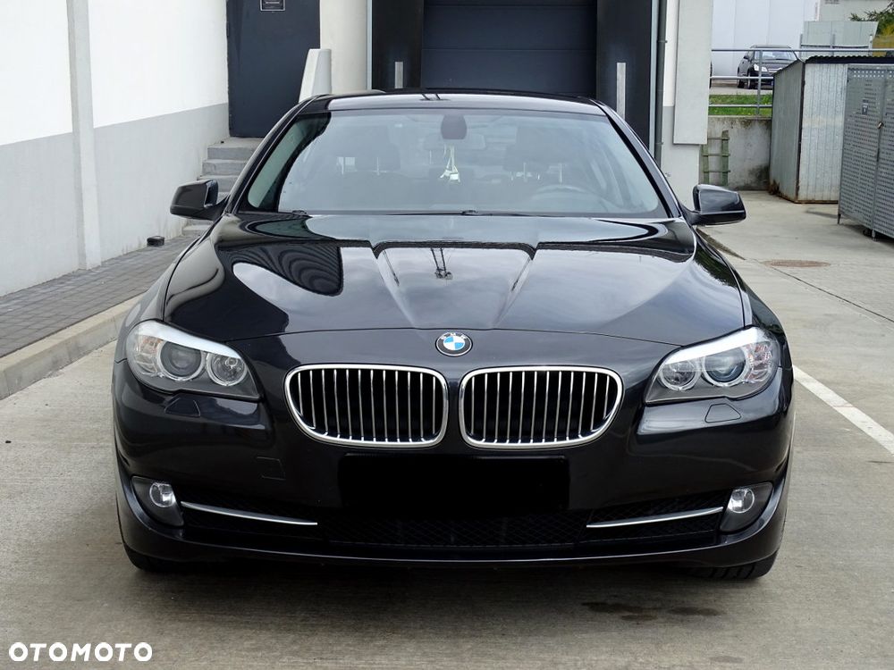 BMW Seria 5 525d - 2