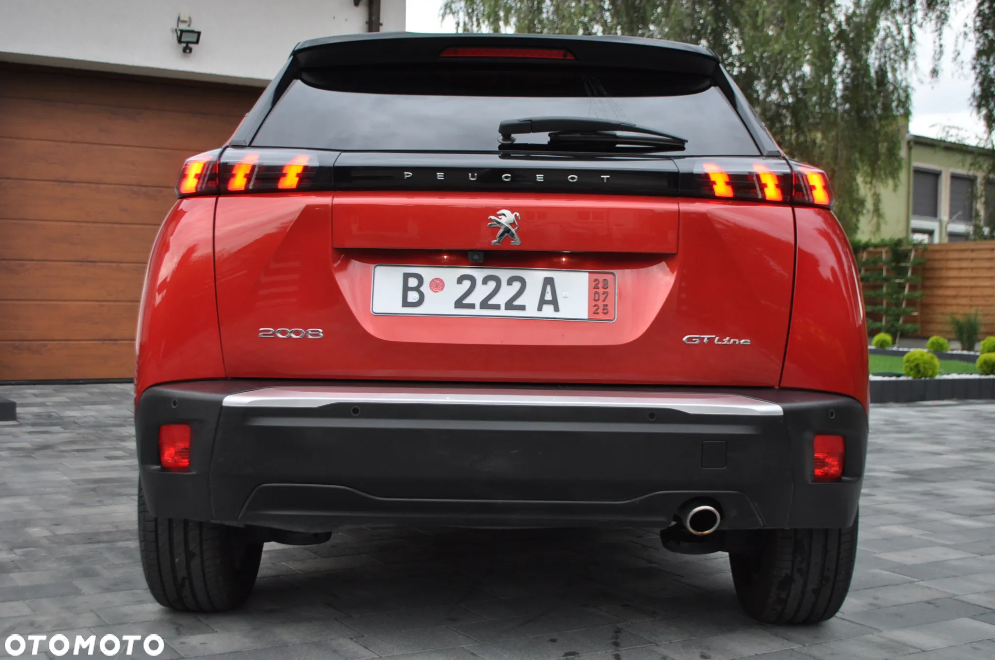 Peugeot 2008 BlueHDi 130 EAT8 GT - 16