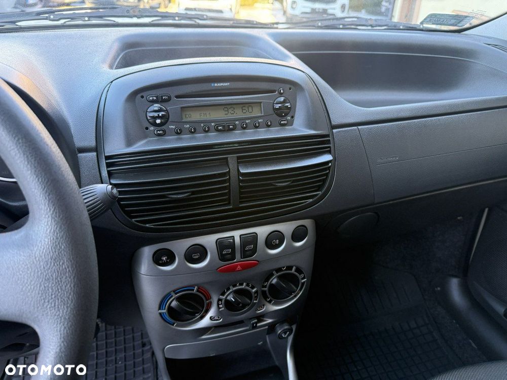 Fiat Punto - 16