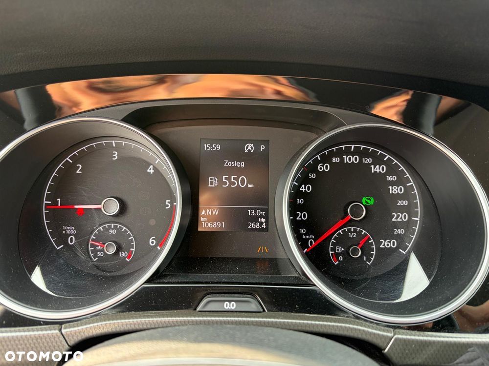 Volkswagen Touran 2.0 TDI SCR DSG IQ.DRIVE - 20