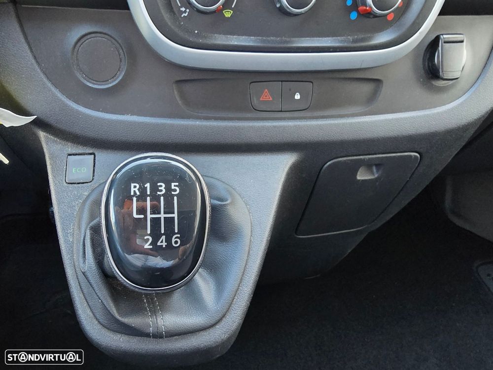 Renault Trafic 1.6 dCi L2H1 1.2T - 17
