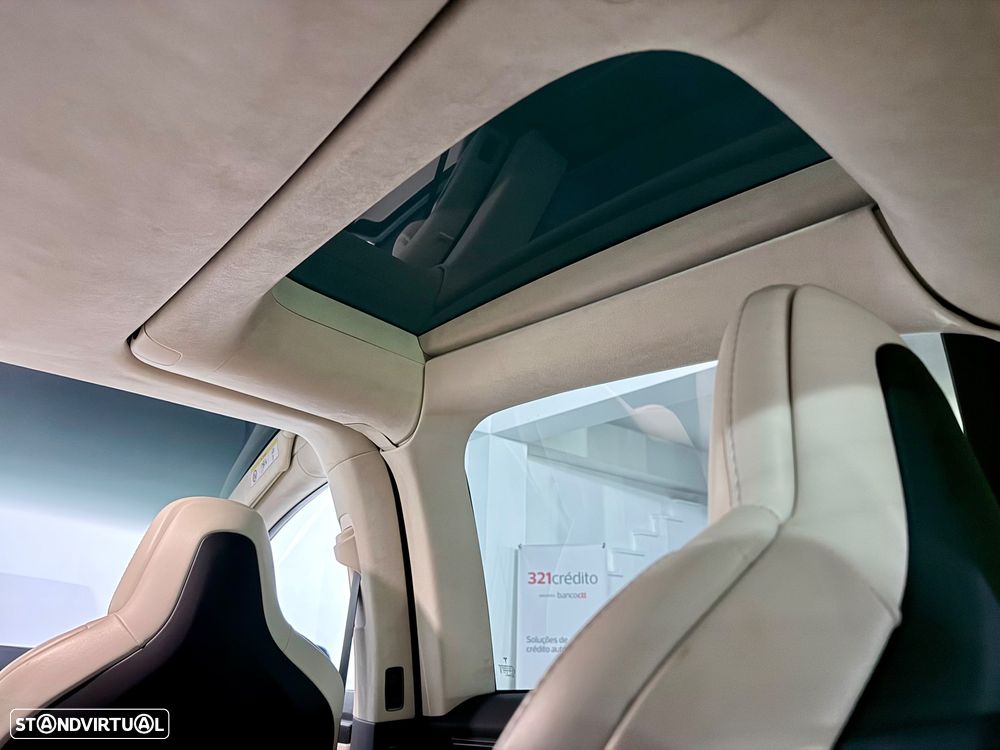 Tesla Model X 100D - 28