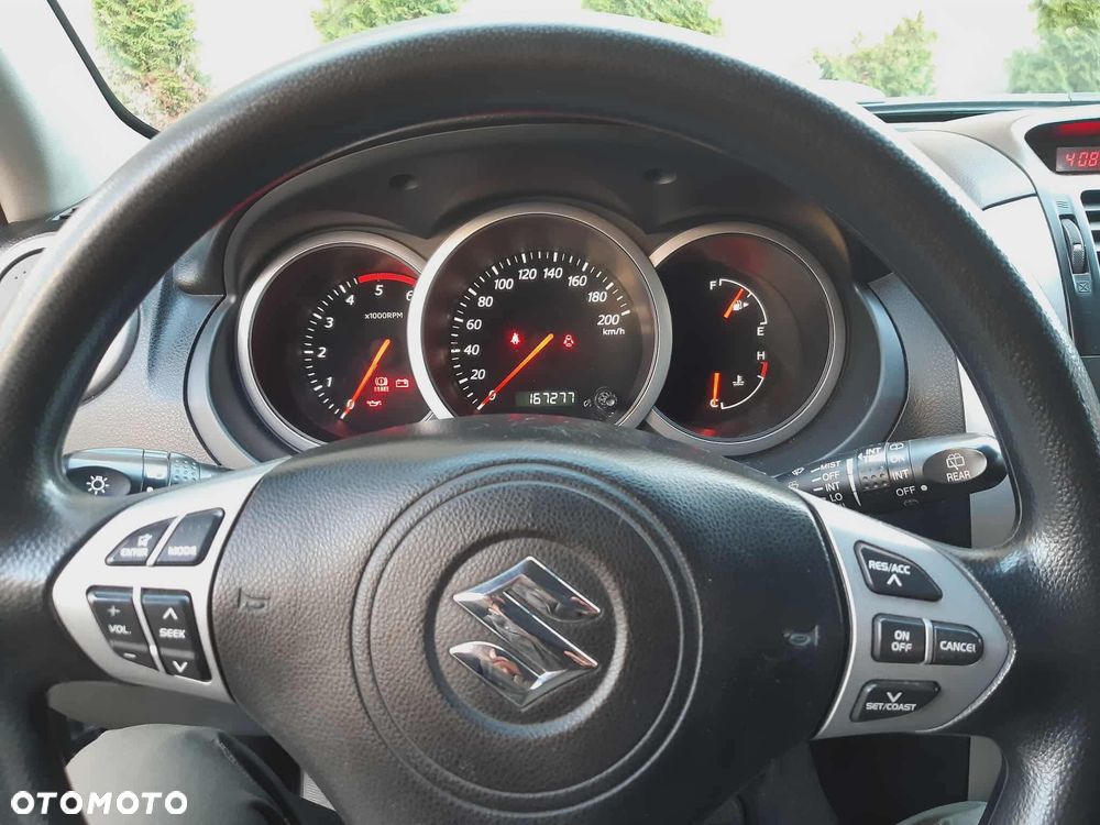 Suzuki Grand Vitara 1.9 DDiS Comfort - 10