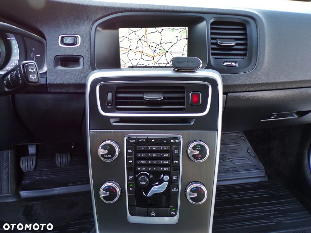 Volvo V60 D3 Summum - 22