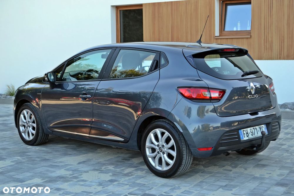 Renault Clio - 2