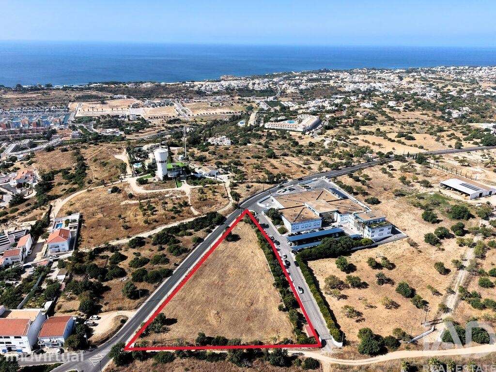 Terreno em Albufeira e Olhos de Água - Grande imagem: 2/9