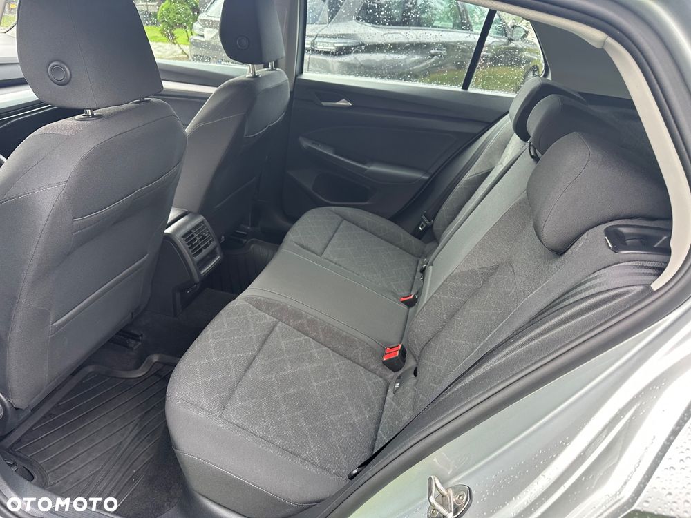 Volkswagen Golf - 18
