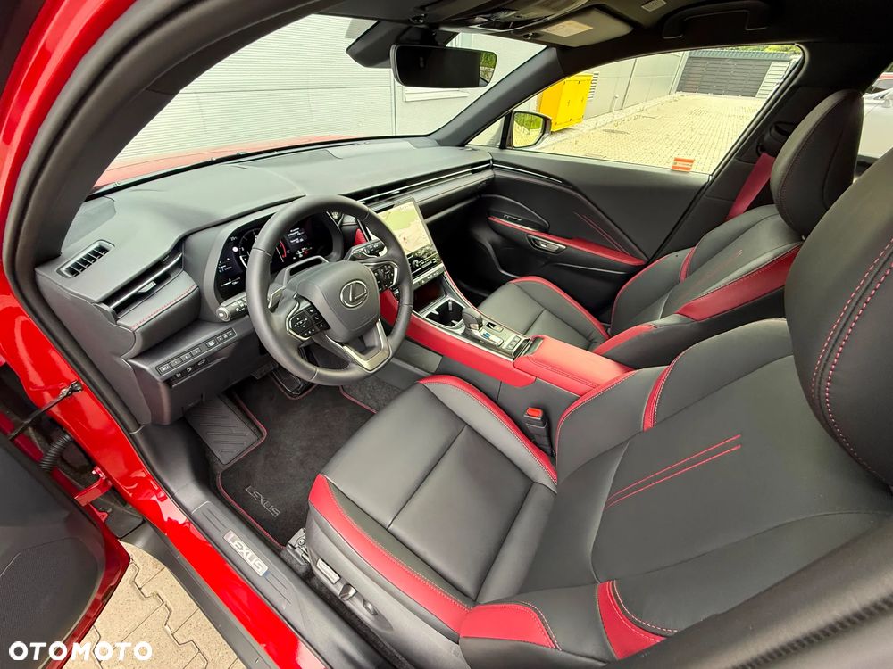 Lexus LBX 1.5 Hybrid Vibrant Edition - 3