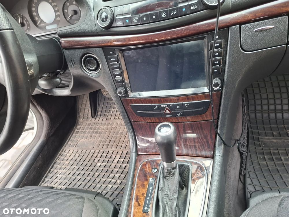 Mercedes-Benz Klasa E 220 CDI Automatik Avantgarde DPF - 8