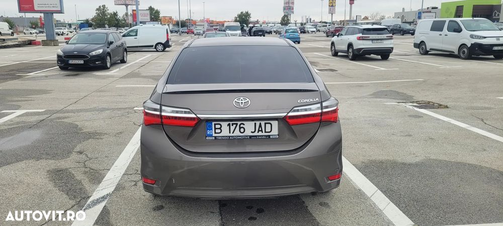 Toyota Corolla - 3