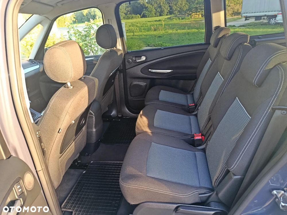 Ford Galaxy 2.0 TDCi Trend - 27