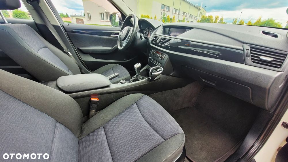 BMW X1 xDrive18d xLine - 21