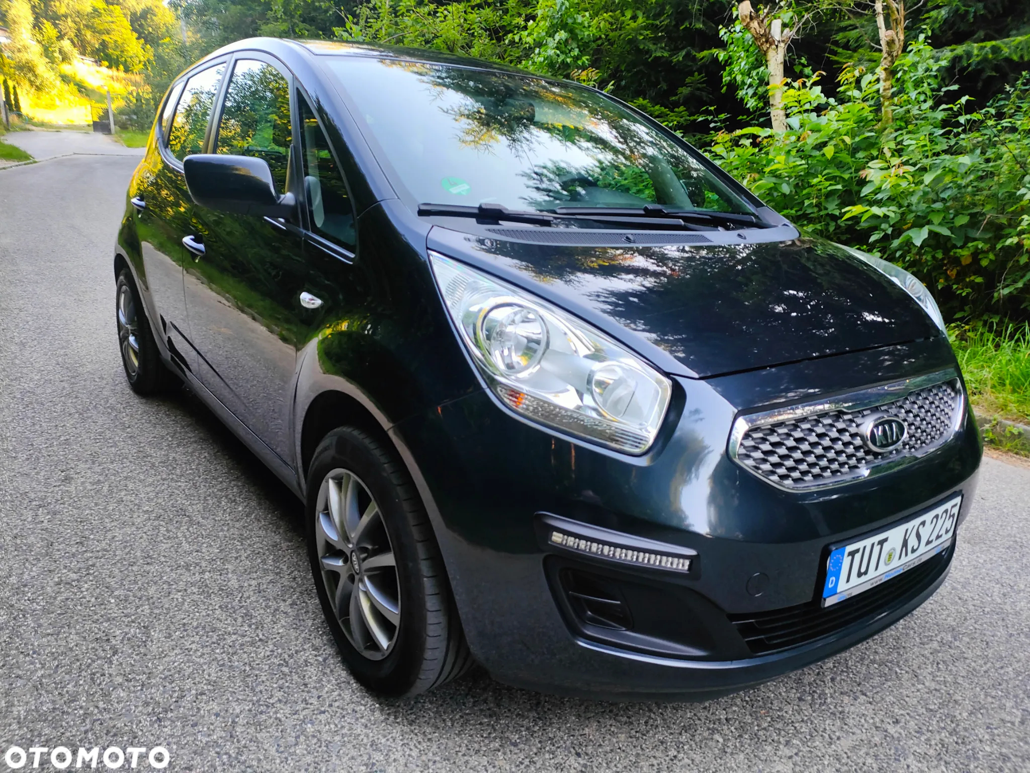 Kia Venga 1.4 CVVT Black Collection - 8