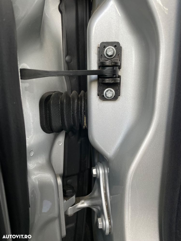 Mercedes-Benz C - 29