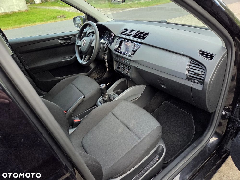 Skoda Fabia 1.0 Active - 12