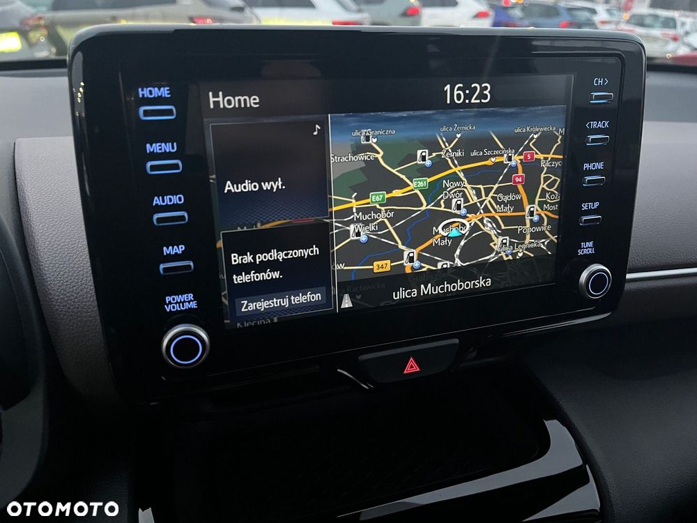 Toyota Yaris Cross - 18