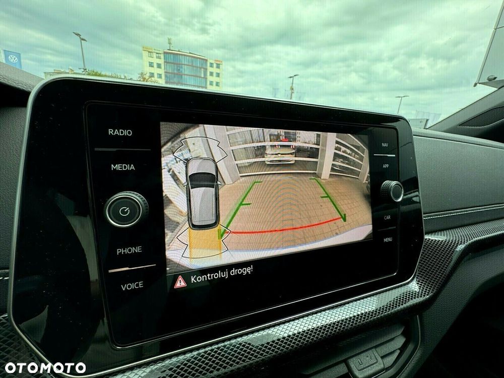 Volkswagen T-Cross - 12