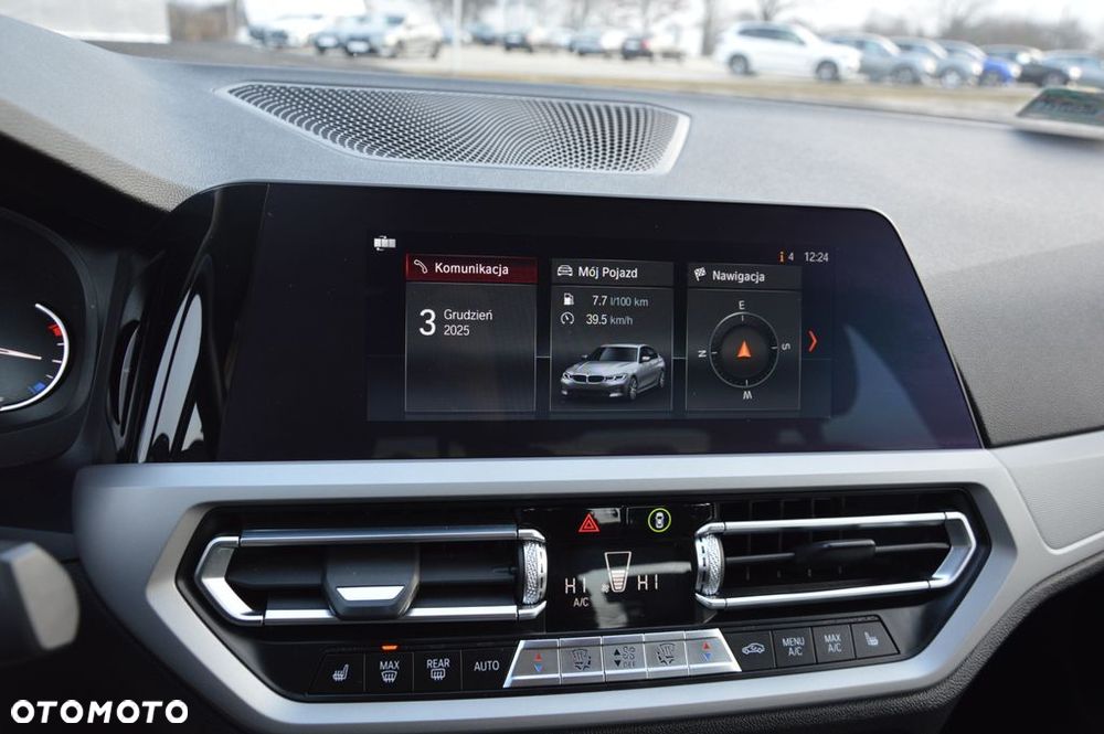 BMW Seria 3 318i Advantage sport - 16