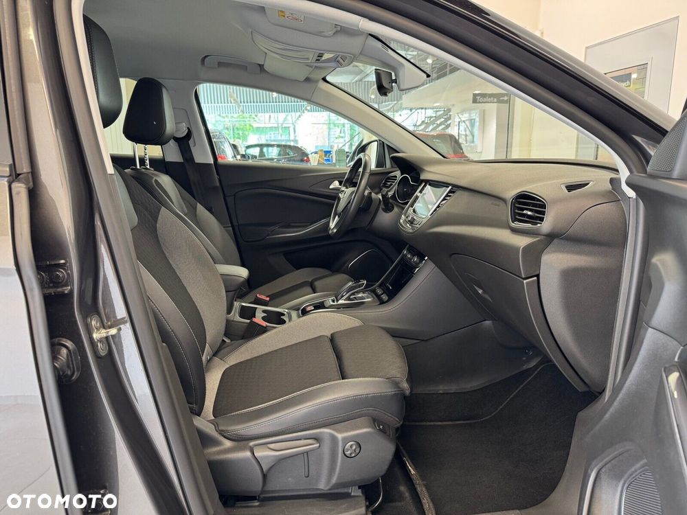 Opel Grandland X - 11