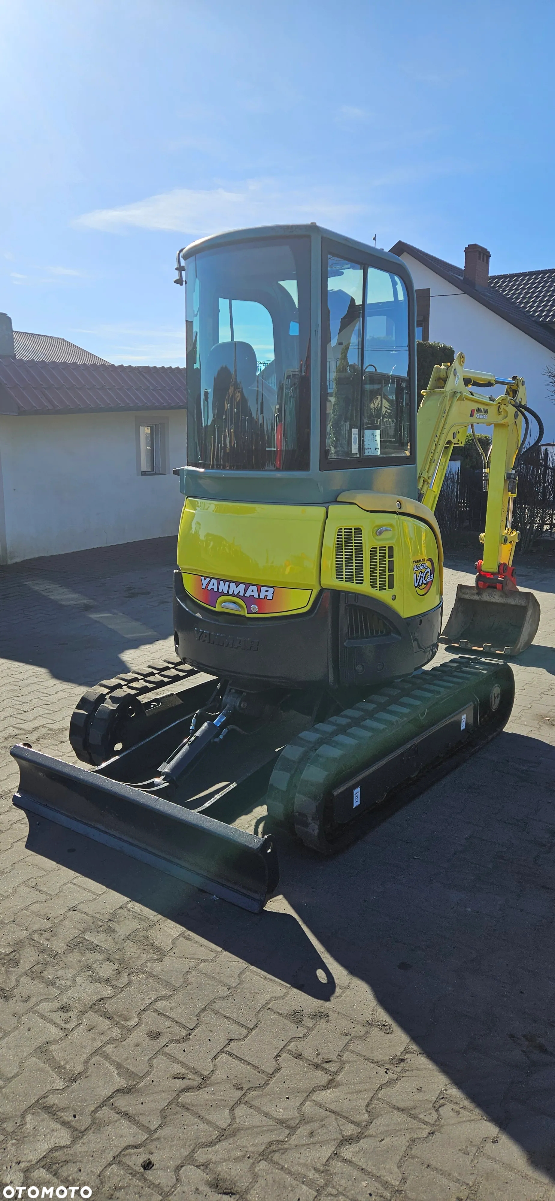 Yanmar Vio 25 łyżka z Niemiec krótki tył - 5